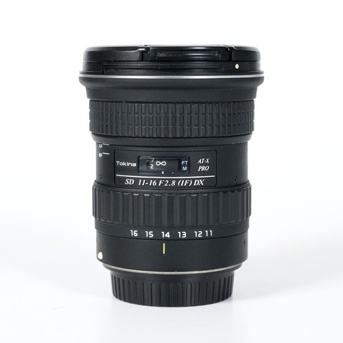 Tokina 8 if dx - tokina, f2,8